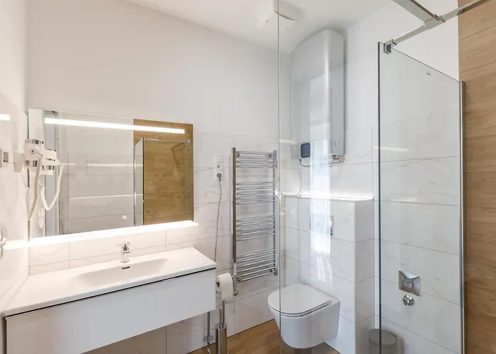 La Bella Centrum Kek Zoeld Apartmán