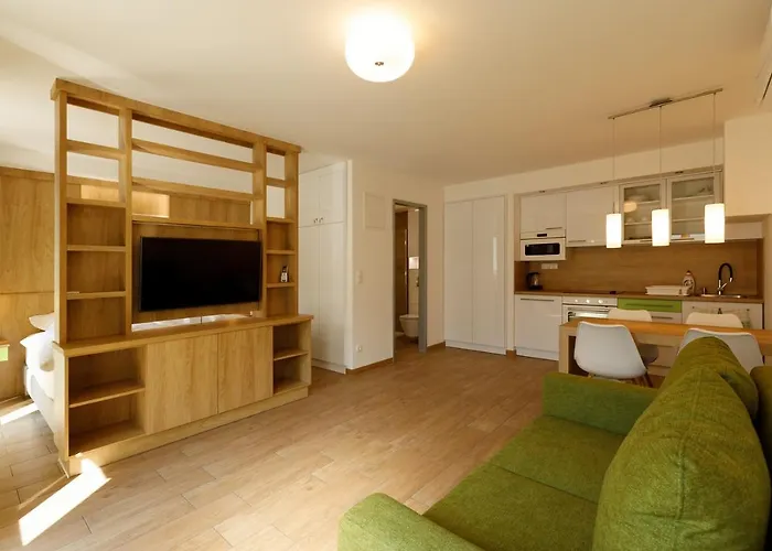 La Bella Centrum Kek Zoeld *